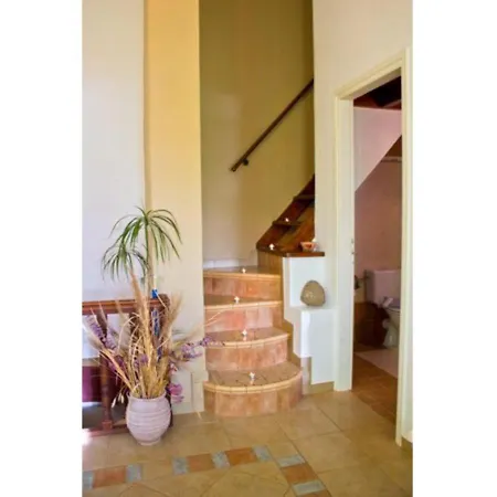 Appartamento With View Adamantas (Milos)